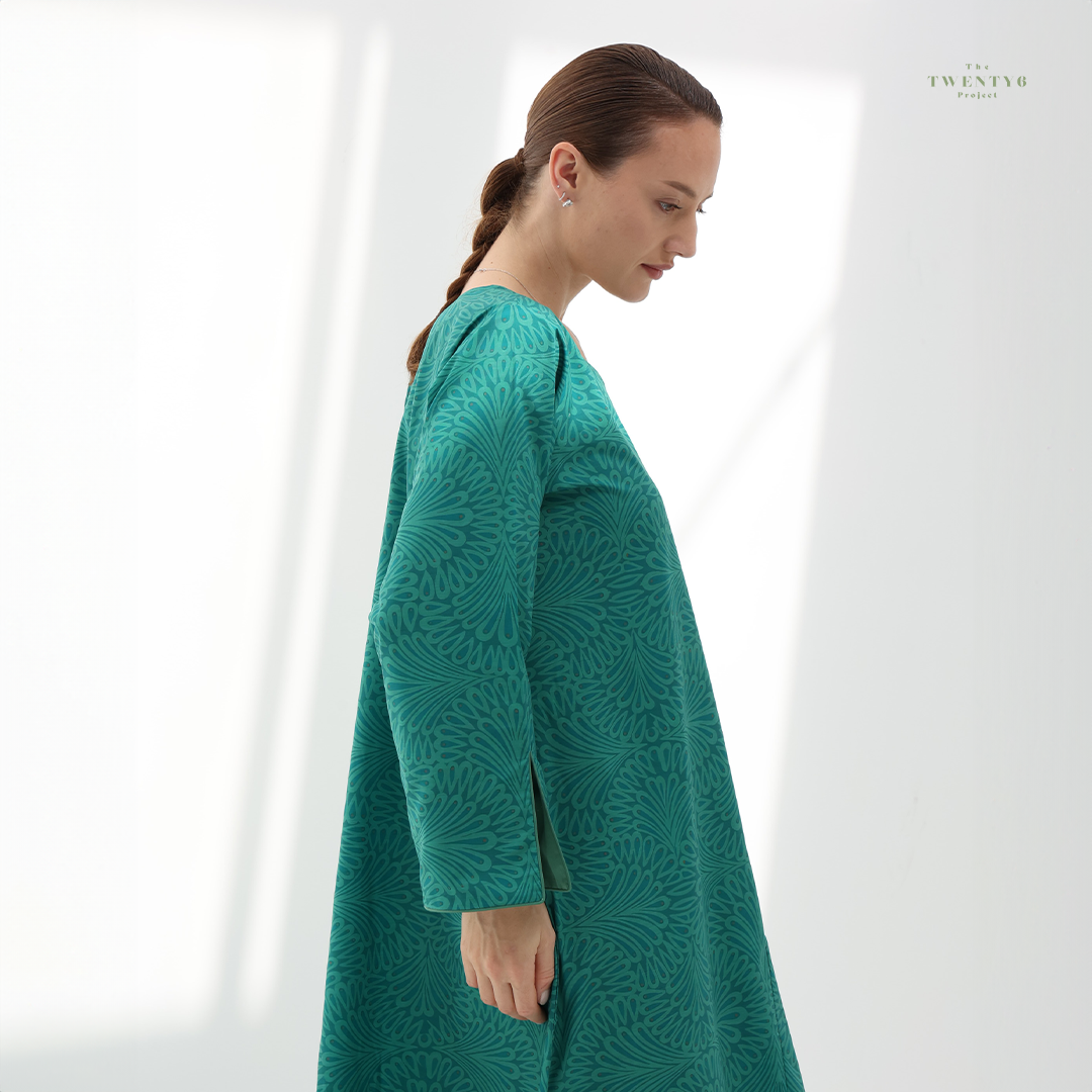 Emerald peacock